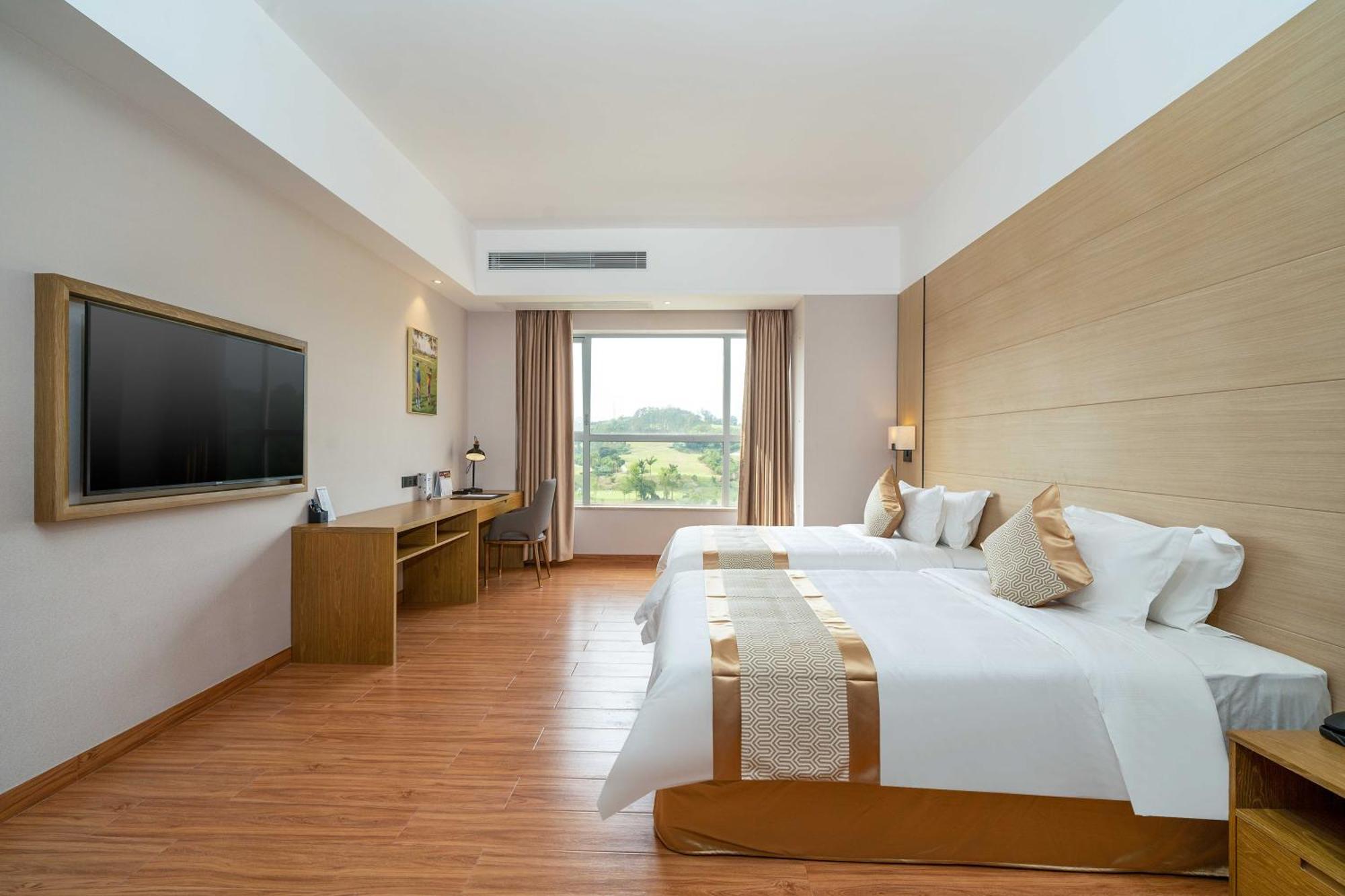 Phoenix Hill Hotel Dongguan - Golf Course Shop Dış mekan fotoğraf
